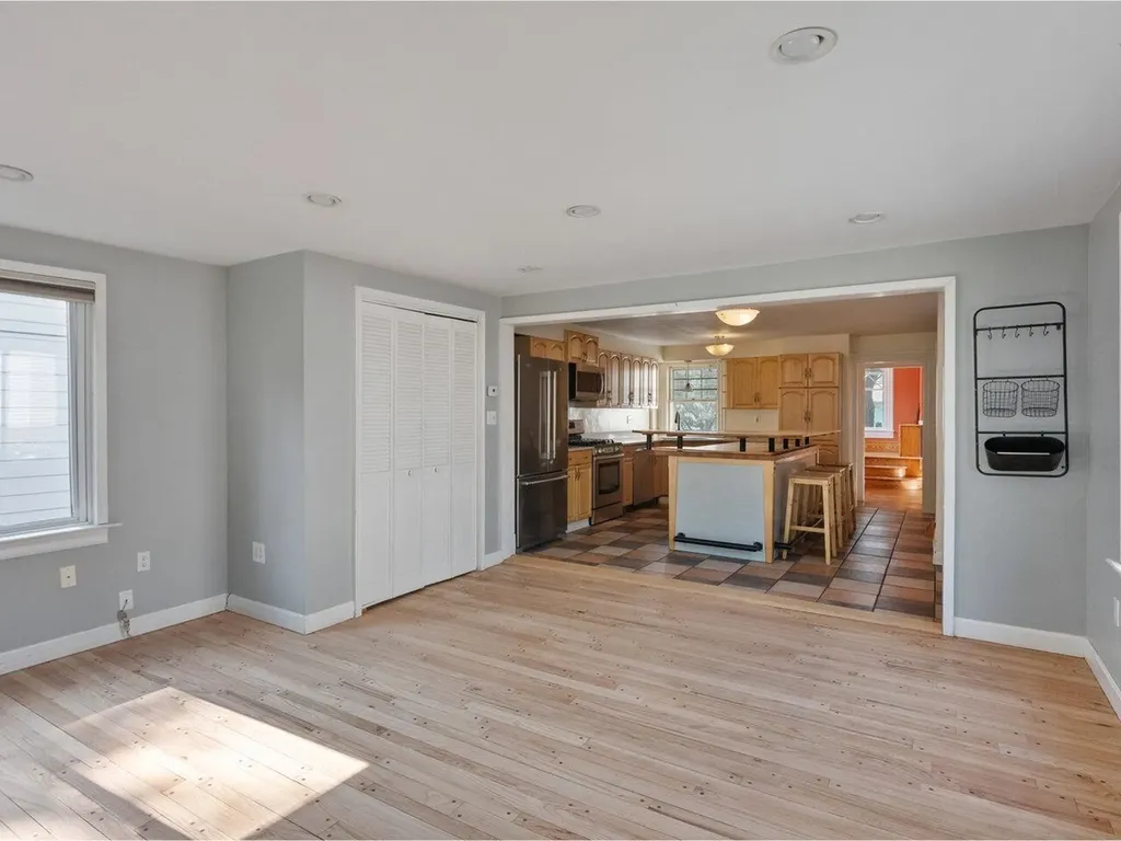 159 Loomis Street Burlington VT 05401