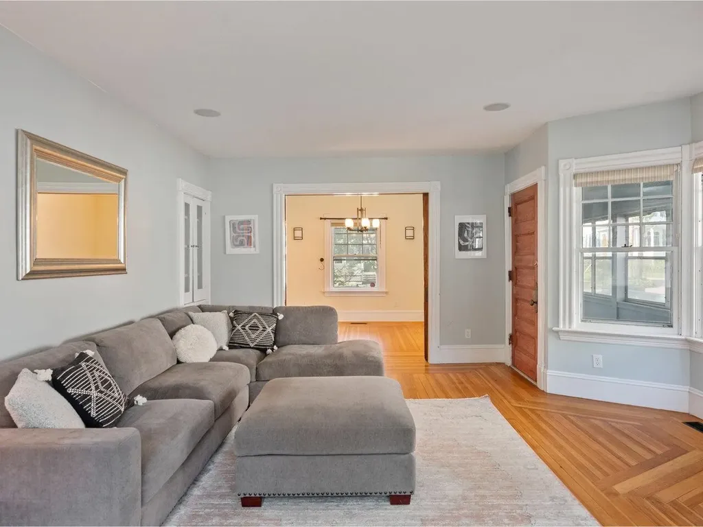 159 Loomis Street Burlington VT 05401