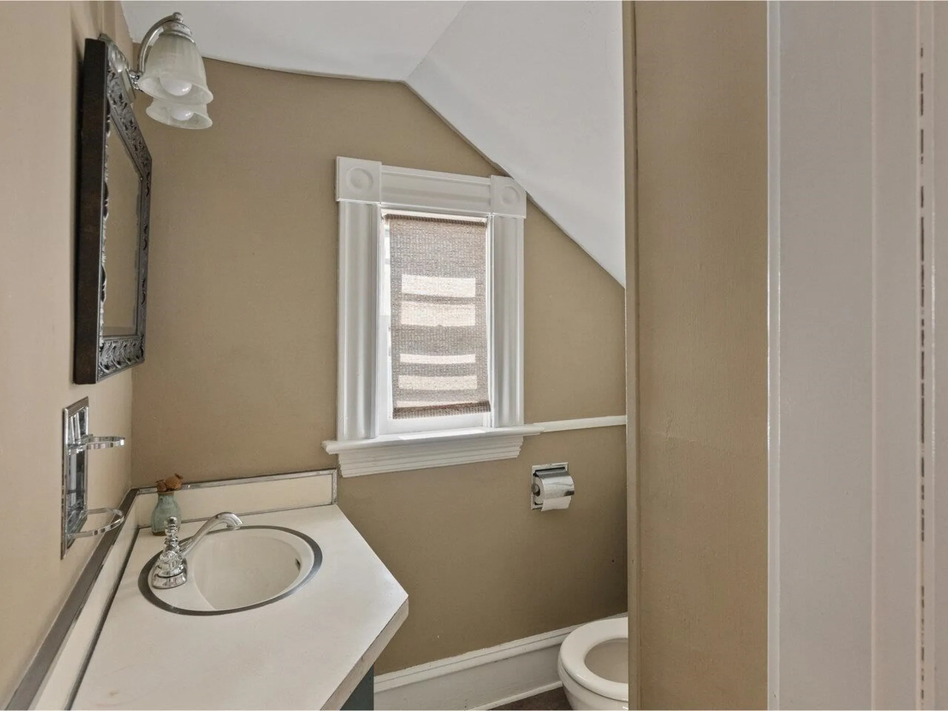 159 Loomis Street Burlington VT 05401