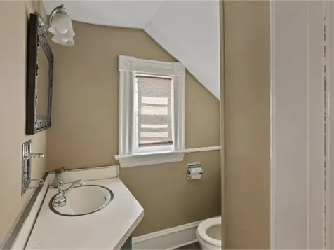 159 Loomis Street Burlington VT 05401