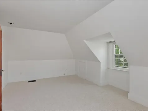 159 Loomis Street Burlington VT 05401