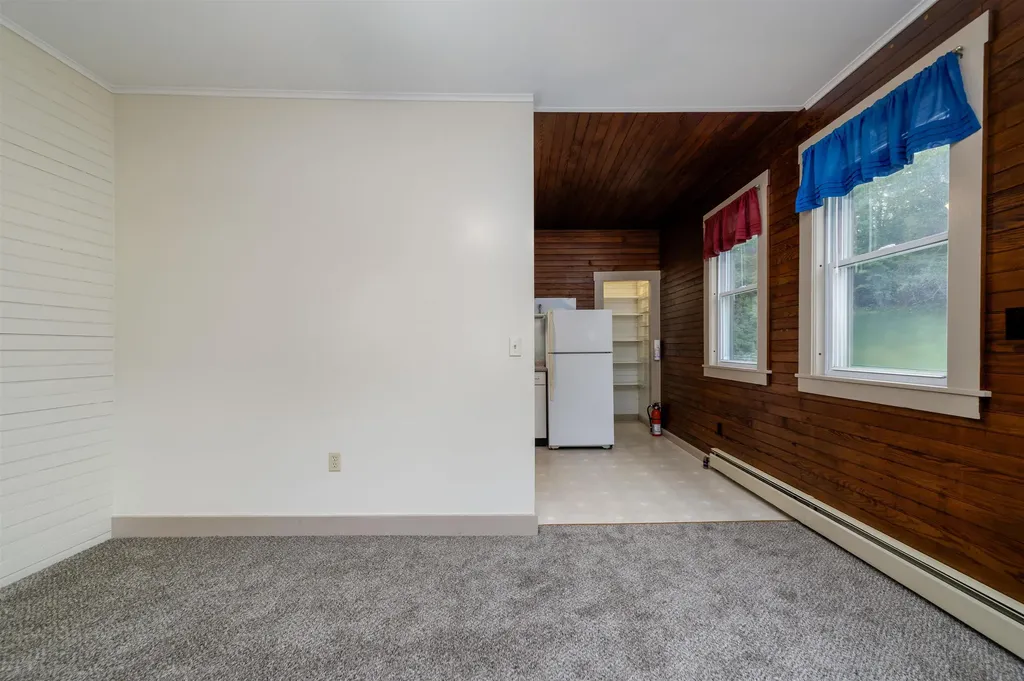 31 Abbey Road Hartford VT 05001