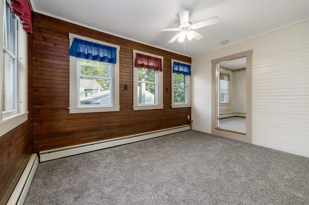 31 Abbey Road Hartford VT 05001