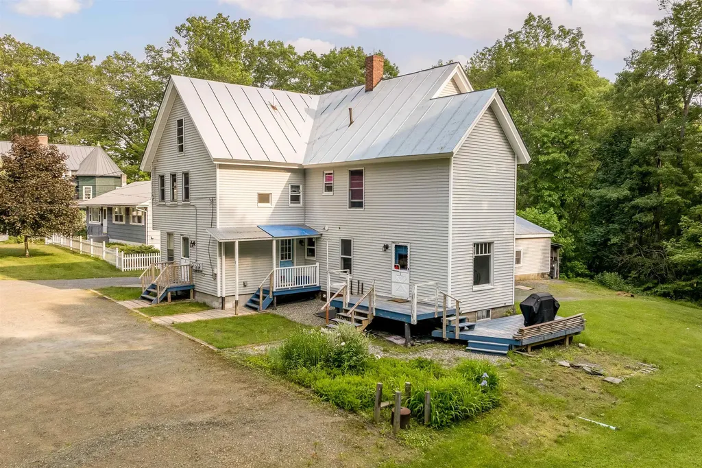 31 Abbey Road Hartford VT 05001