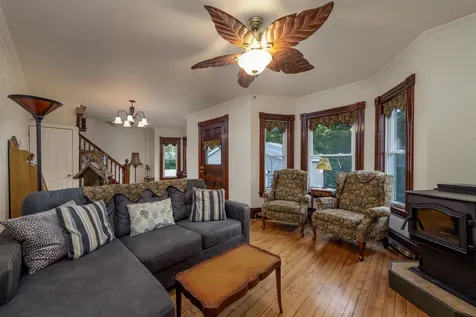 31 Abbey Road Hartford VT 05001