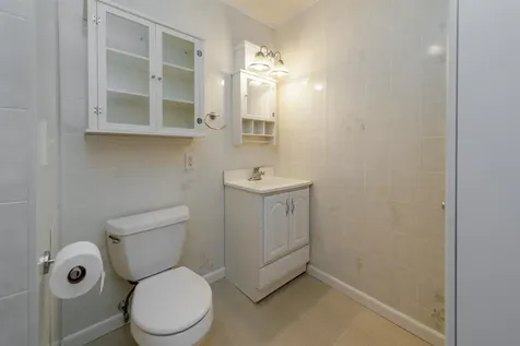 31 Abbey Road Hartford VT 05001