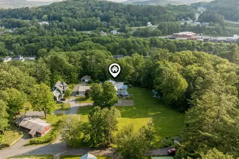 31 Abbey Road Hartford VT 05001