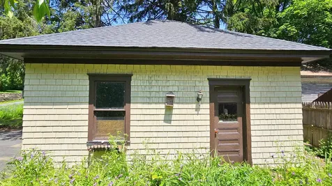 81 Wall Street Springfield VT 05156
