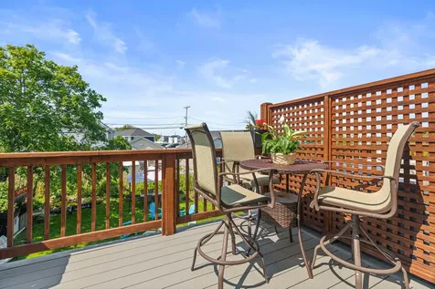 29 Nudd Avenue Hampton NH 03842