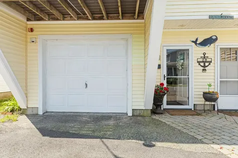 29 Nudd Avenue Hampton NH 03842