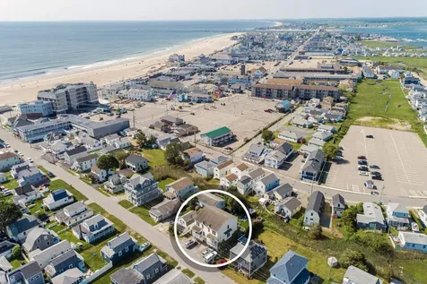 29 Nudd Avenue Hampton NH 03842