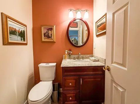 40 Laurel Court Nashua NH 03062