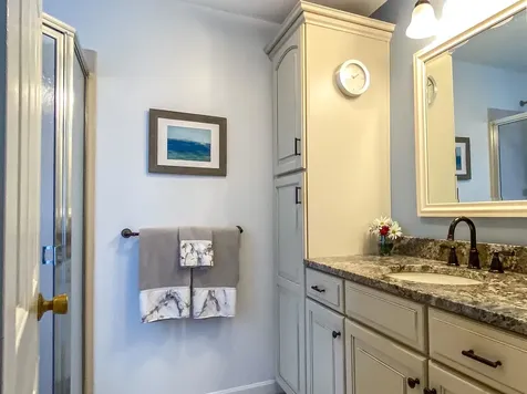 40 Laurel Court Nashua NH 03062
