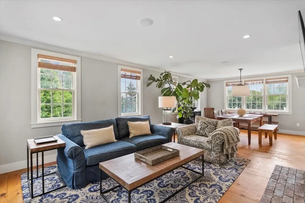 1721 Vt Route 11 Londonderry VT 05148