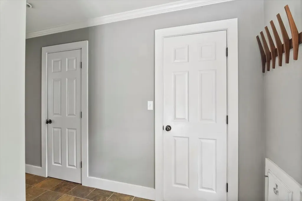 1721 Vt Route 11 Londonderry VT 05148