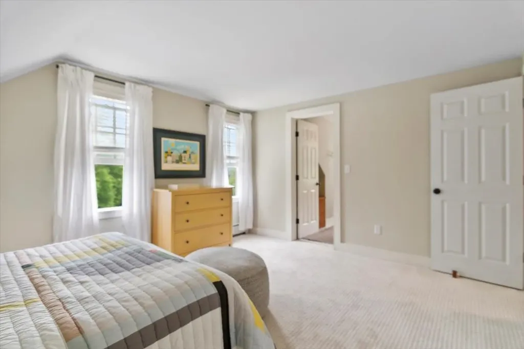 1721 Vt Route 11 Londonderry VT 05148