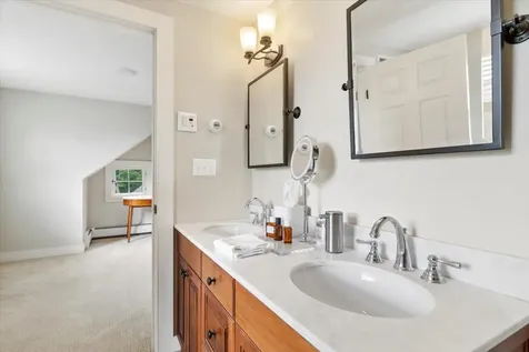 1721 Vt Route 11 Londonderry VT 05148