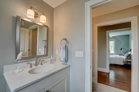 16 Maple Road North Hampton NH 03862