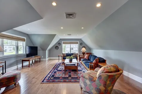 16 Maple Road North Hampton NH 03862