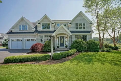 16 Maple Road North Hampton NH 03862