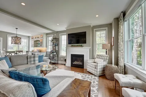 16 Maple Road North Hampton NH 03862