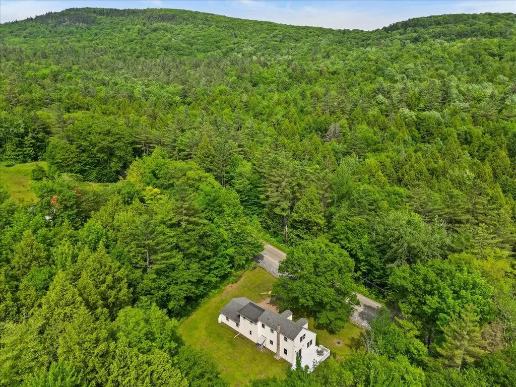 829 Stage Road Richmond VT 05477