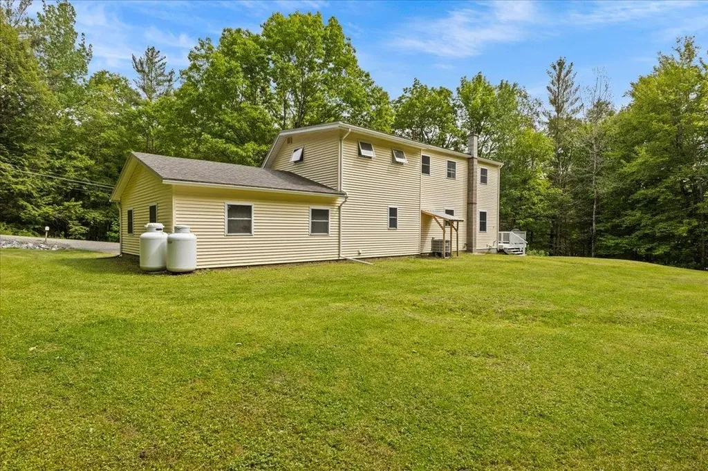 829 Stage Road Richmond VT 05477