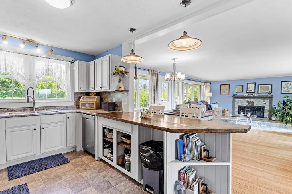 110 Pattee Hill Road Goffstown NH 03045