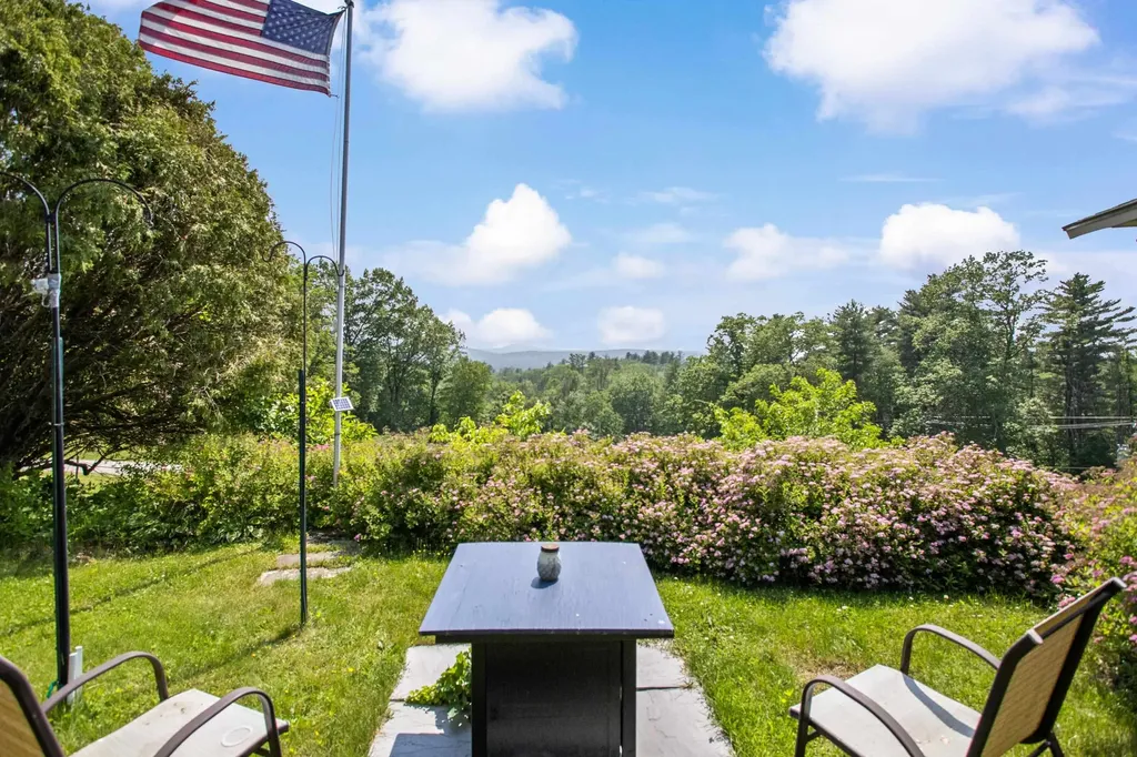 110 Pattee Hill Road Goffstown NH 03045