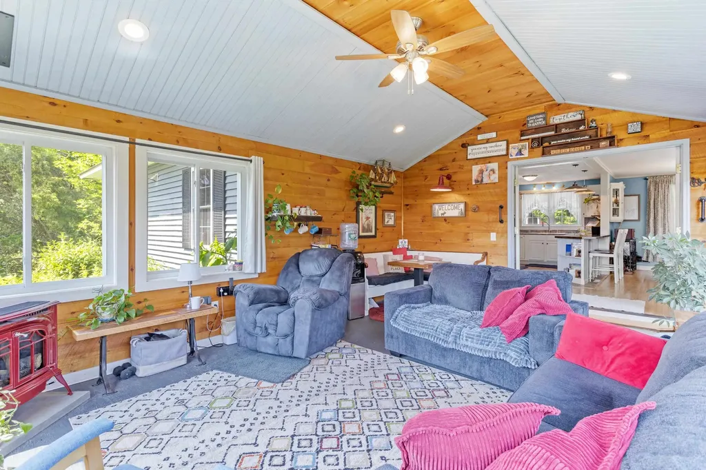 110 Pattee Hill Road Goffstown NH 03045