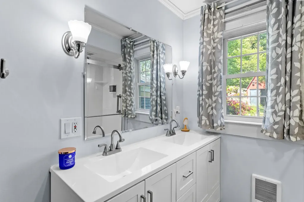 110 Pattee Hill Road Goffstown NH 03045