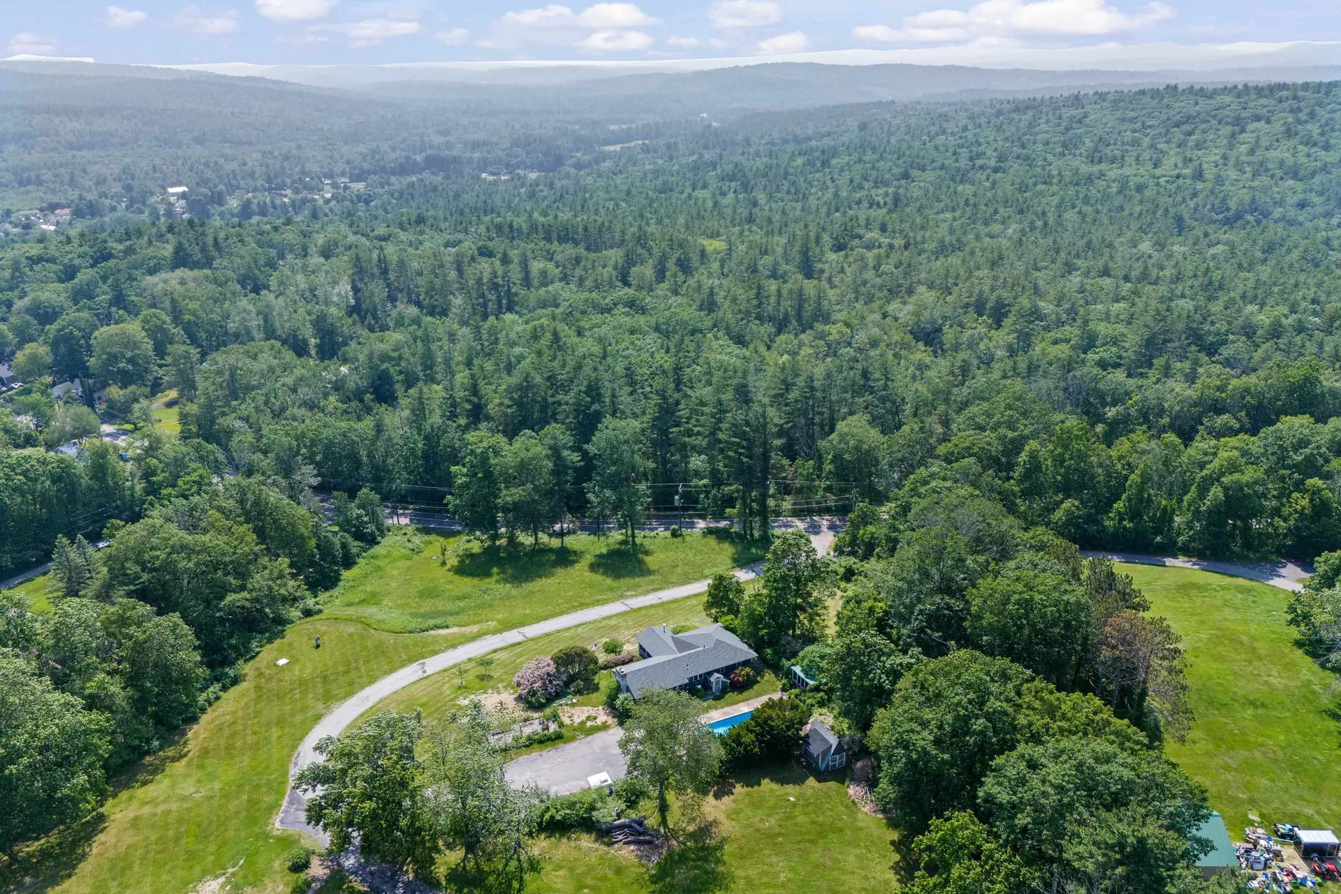 110 Pattee Hill Road Goffstown NH 03045