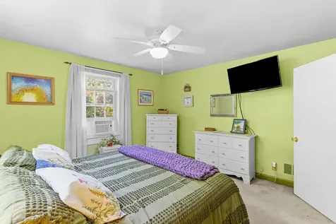 110 Pattee Hill Road Goffstown NH 03045
