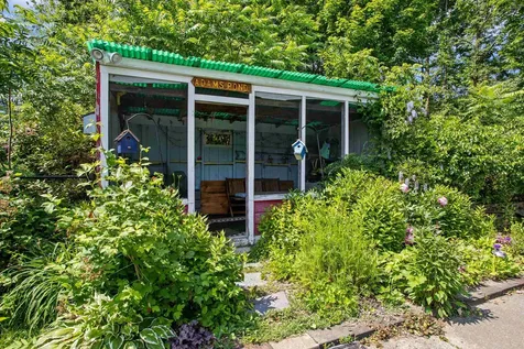 110 Pattee Hill Road Goffstown NH 03045