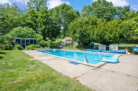 110 Pattee Hill Road Goffstown NH 03045