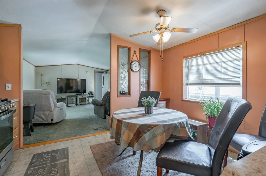 139 Rockingham Road Derry NH 03038