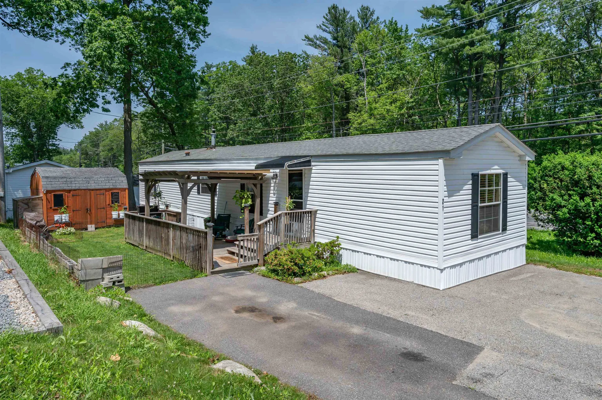 139 Rockingham Road Derry NH 03038