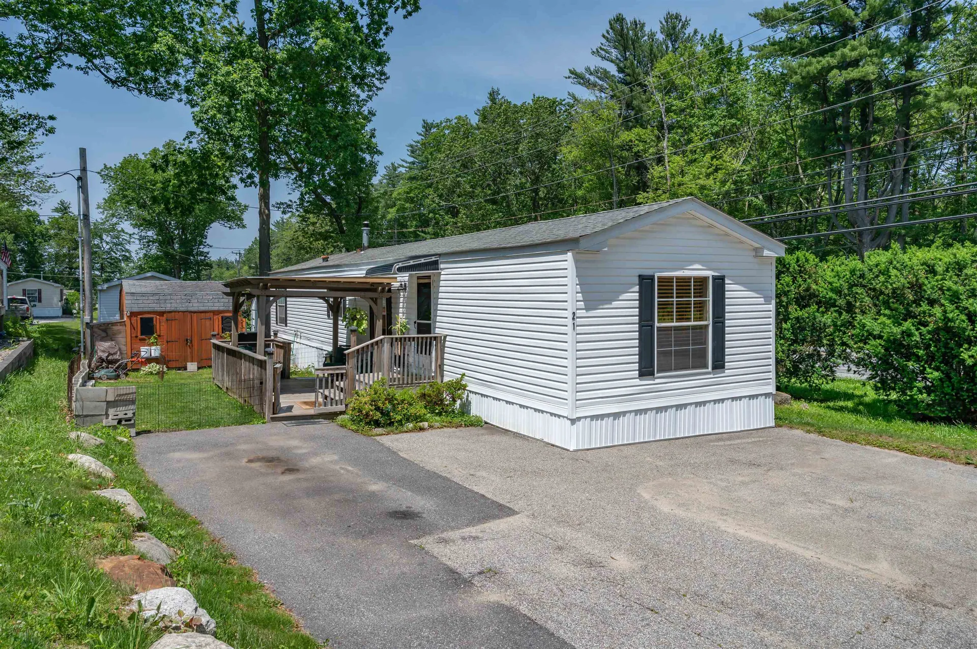 139 Rockingham Road Derry NH 03038