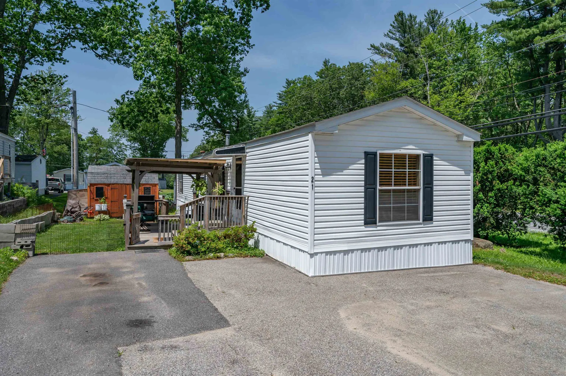 139 Rockingham Road Derry NH 03038