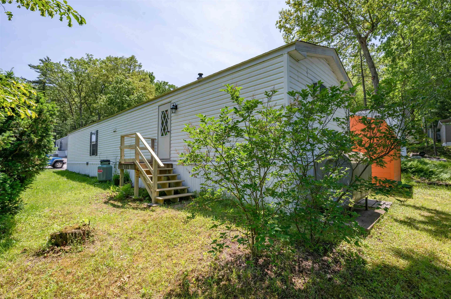 139 Rockingham Road Derry NH 03038