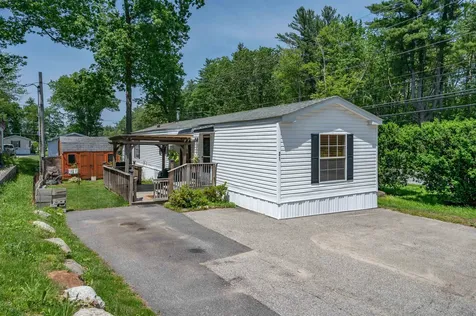 139 Rockingham Road Derry NH 03038