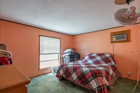 139 Rockingham Road Derry NH 03038