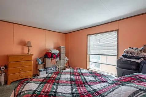 139 Rockingham Road Derry NH 03038