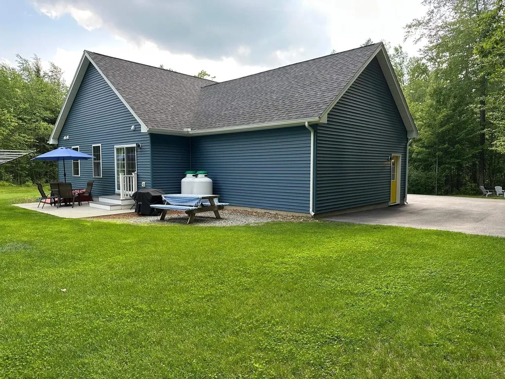 326 Dublin Road Jaffrey NH 03452