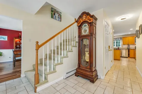 8 Nicholas Way Seabrook NH 03874