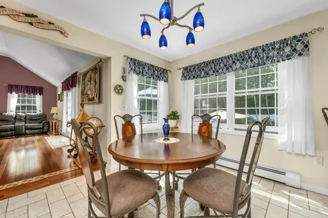 8 Nicholas Way Seabrook NH 03874