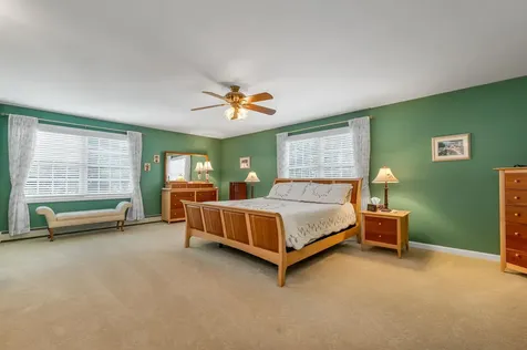 8 Nicholas Way Seabrook NH 03874