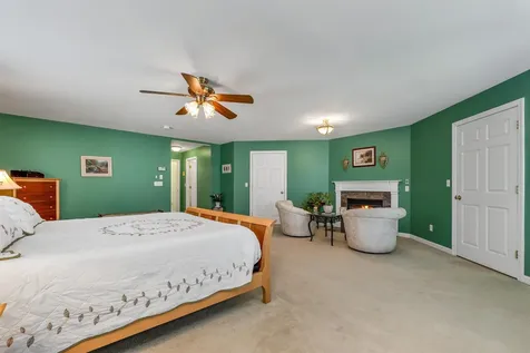 8 Nicholas Way Seabrook NH 03874
