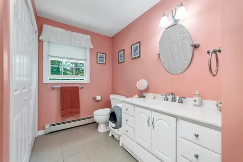 8 Nicholas Way Seabrook NH 03874