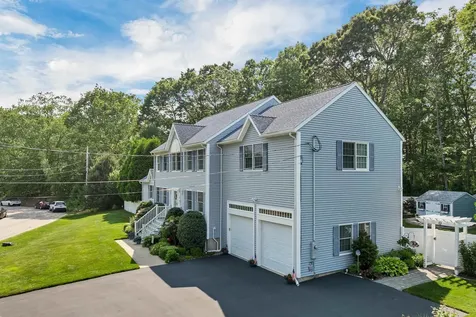8 Nicholas Way Seabrook NH 03874